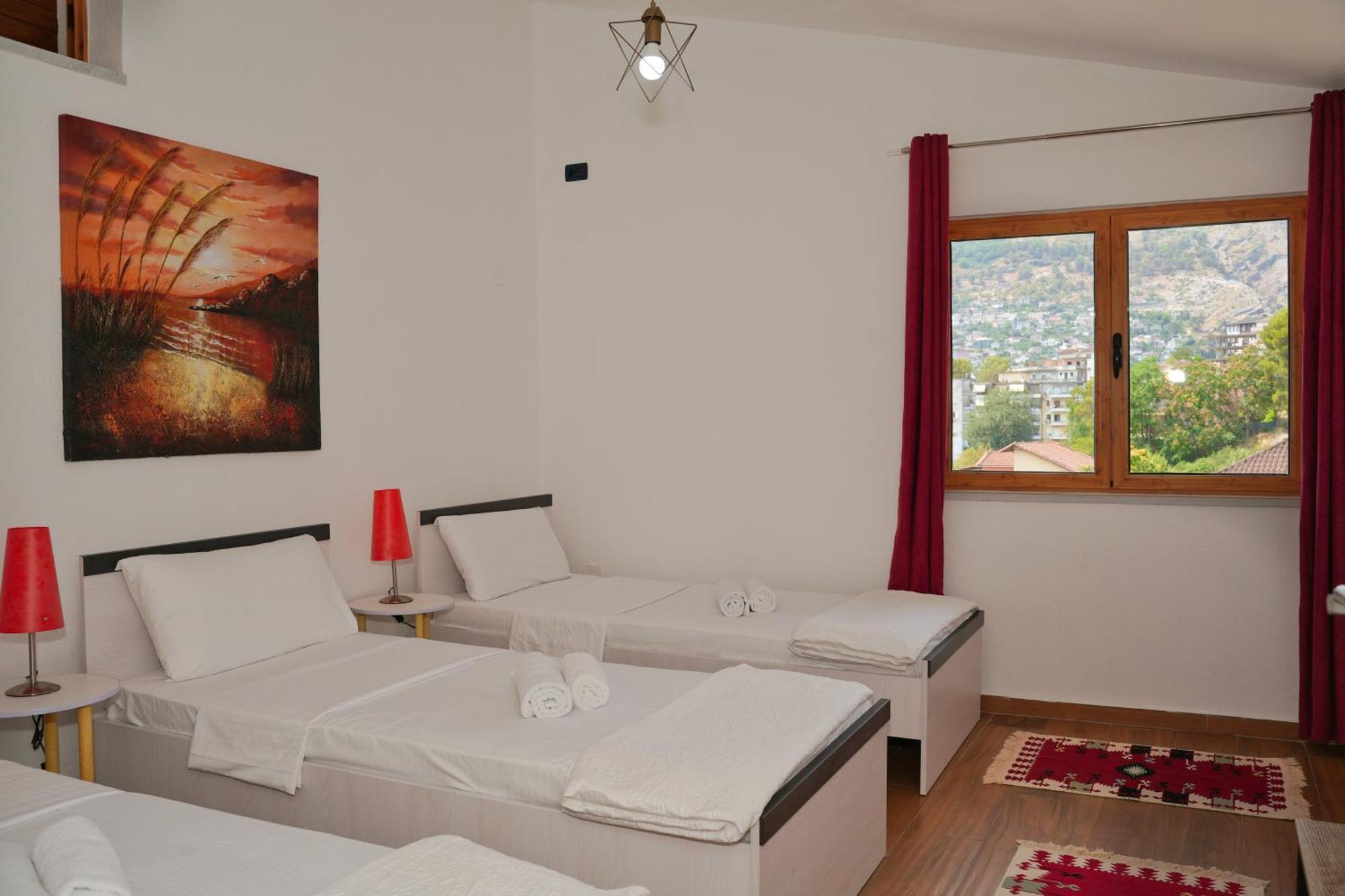 The View Rooms And Terrace Гирокастра Экстерьер фото